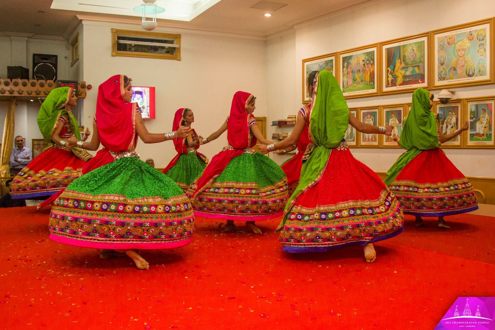 ©1987-2017 SKS Swaminarayan Temple East London